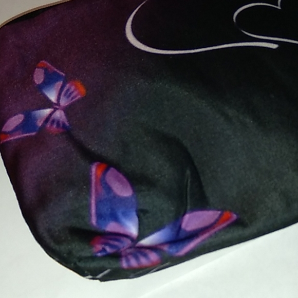 NEW-COSMETIC BAG- 🦋 and Hearts 💕 - Picture 3 of 10